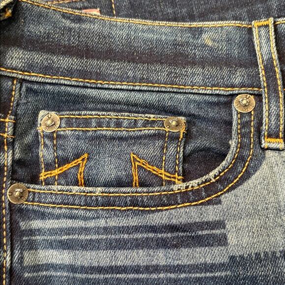 NWOT True Religion Cora Straight Leg Patched Jeans Size 29 - Picture 15 of 15